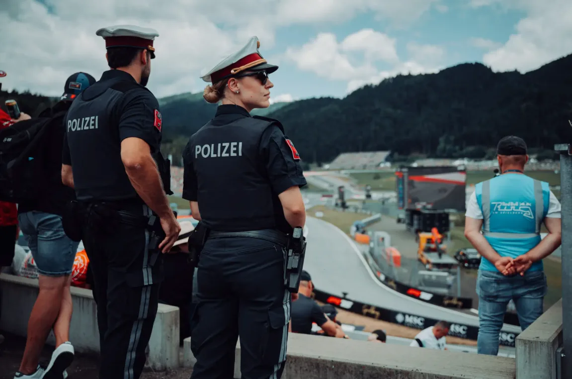 Sicherheitskontrolle am Eingang des Red Bull Rings bei einem Event-Wochenende